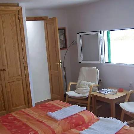 Sleeps 2 Pool Wifi T691620 * Uga
